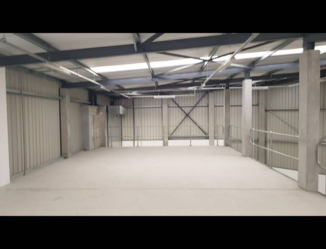 679M² FACTORY FOR SALE IN STIKLAND